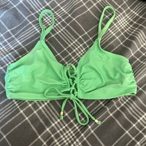 Bathing suit top, never worn, good shape